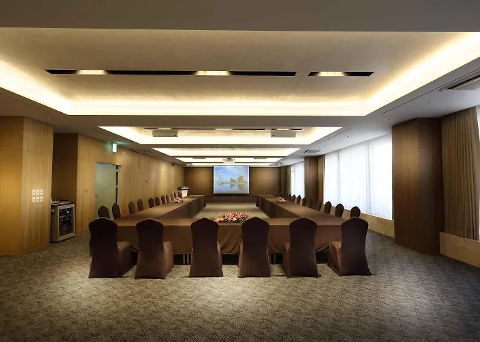 Hotel Koreana 4*
