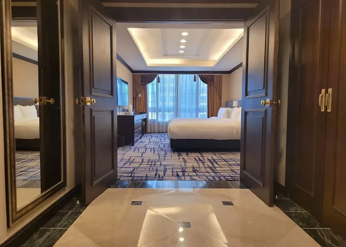 Hotel Koreana 4*