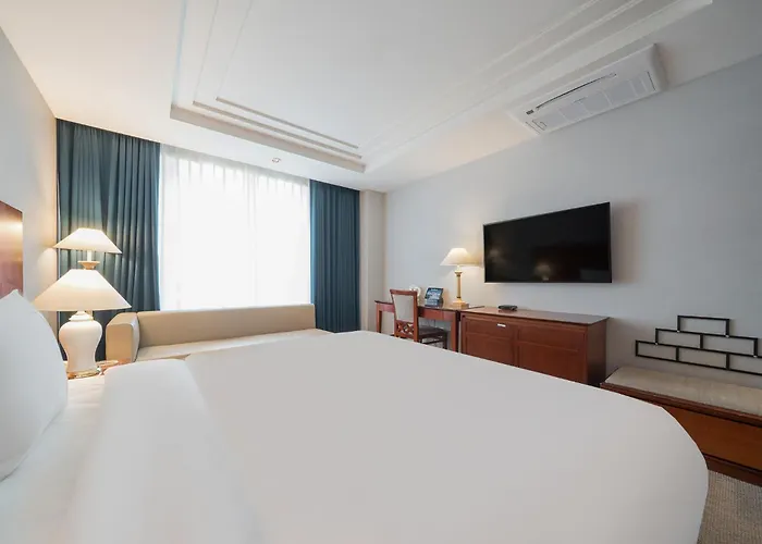 Koreana Hotel